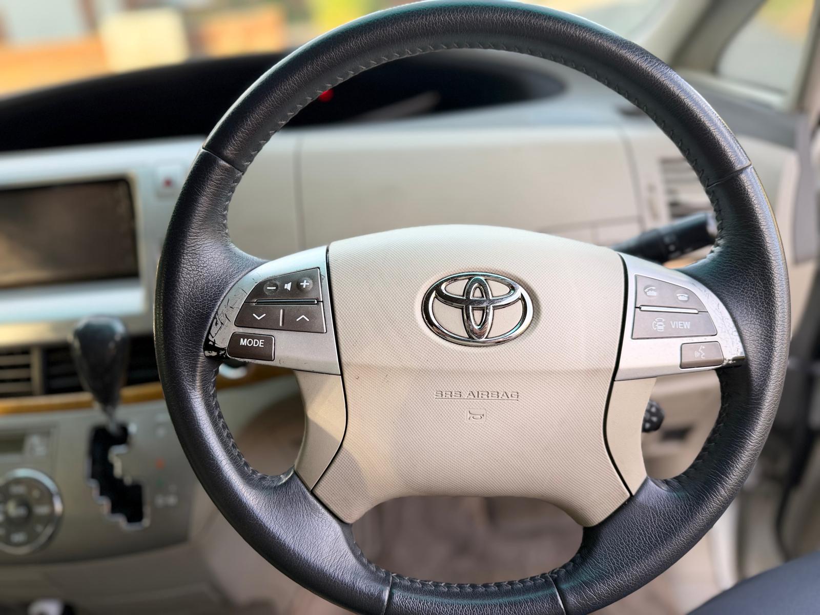 TOYOTA ESTIMA